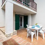 Apartman Galteri Housing *